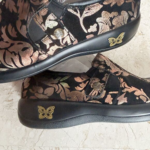 💐 Alegria Comfort Shoes Euro 38 Black Gold Floral Clogs Excellent Fun! 7 7.5 8 - Picture 7 of 16